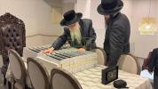 בילדער גאלעריע: כ"ק מרן אדמו"ר מצאנז קלויזענבורג שליט"א באזוכט אין ארה"ק פערטער טייל