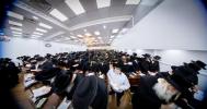 א' סליחות און חצר הקודש תולדות צבי ספינקא