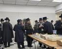 ד' מינים יריד פון טייערע סעט פאר ביליגע פרייזן דורך די קרית יואל צדקה קאסע צדקת העיר