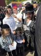 ערשטמאליג: כ"ק אדמו"ר מקרעטשניף כפר עטה פארט קיין אומאן אן קיין גבאים