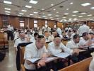 Main image for ביזנעסלייט און עסקנים נעמען אנטייל אין א ספעציעלע סדר הלימוד אין ישיבת מיר