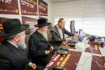 קרן עולם התורה קאמפיין ברייטערט זיך אויס צו 30,000 סעמינאר מיידלעך, שאפט איבער 20 מיליאן שקל