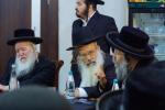 אוקראינישע רעגירונגס באאמטע אין א ספעציעלע זיצונג מיט רבני ומשפיעי ברסלב און יו"ר 'איחוד ברסלב' לקראת דעם גרויסן 'קיבוץ' אין אומאן