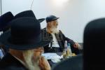 אוקראינישע רעגירונגס באאמטע אין א ספעציעלע זיצונג מיט רבני ומשפיעי ברסלב און יו"ר 'איחוד ברסלב' לקראת דעם גרויסן 'קיבוץ' אין אומאן