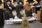 הנה מה טוב ומה נעים: האחים האדמורי"ם מנדבורנא אויף א היסטארישע באגעגעניש