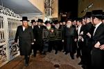 הנה מה טוב ומה נעים: האחים האדמורי"ם מנדבורנא אויף א היסטארישע באגעגעניש