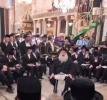 Main image for חסידי וויזניץ פון אלעד ביים זינגען אין מערת המכפלה