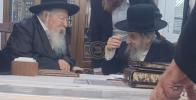 הגאון ר' דוב לאנדאו ביים באזוכן ביי כ"ק אדמו"ר מגור שליט"א