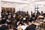 שמח זבולון: עמודי התווך פון כולל פאפא ביים 'יום עמודי התורה'