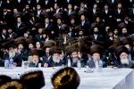 אריינבליק אינעם פרייליכן שולחן הטהור פון כ"ק מרן אדמו"ר מסאטמאר שליט"א מוצאי יום הכיפורים אין בית המדרש הגדול אין קרית יואל, נאכן געהויבענעם יום הקדוש בצל הקודש