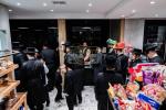 כ"ק אדמו"ר מסאטמאר שליט"א ביים מקיים זיין מנהג כפרות ערב יום הקדוש פארטאגס ביים נייעם סאטמאר פלייש לאקאציע אין קרית יואל