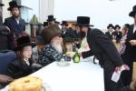 שמחת הבר מצוה פאר א אייניקל ביי כ"ק האדמו"ר מקרעטשניף קרית גת שליט"א תשרי תשפ"ז