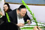 בילדער: הכנות ערב סוכות אין בני ברק