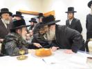 מעמד 'לחיים' ביי כ"ק אדמו"ר מוויזניץ שליט"א לרגל די שידוך שליסן פון א אור אייניקל