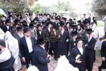 כ"ק אדמו"ר מתולדות אהרן שליט"א ביי אמירת סליחות אחרונות ערב יום הקדוש ביים מערת המכפילה