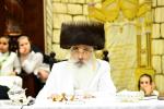 בילדער: מוצאי יום כיפור בחצר הקודש דושינסקיא אין ירושלים