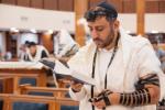 מאסן אידן האבן איבערגעפילט די שולן און צענטראלע בתי מדרשים אין מאסקווע, די הויפטשטאט פון רוסלאנד, צו מיטהאלטן די געהויבענע תפילות פונעם הייליגן יום כיפור ברוב עם הדרת מלך.