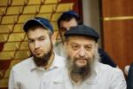 מאסן אידן האבן איבערגעפילט די שולן און צענטראלע בתי מדרשים אין מאסקווע, די הויפטשטאט פון רוסלאנד, צו מיטהאלטן די געהויבענע תפילות פונעם הייליגן יום כיפור ברוב עם הדרת מלך.