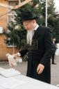 מאסן אידן האבן איבערגעפילט די שולן און צענטראלע בתי מדרשים אין מאסקווע, די הויפטשטאט פון רוסלאנד, צו מיטהאלטן די געהויבענע תפילות פונעם הייליגן יום כיפור ברוב עם הדרת מלך.