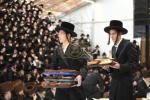 זעלטענע מעמד: כ"ק אדמו"ר מבעלזא שליט"א פראוועט ספעציעלע חול המועד טיש פאר טויזנטער בחורים