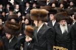 זעלטענע מעמד: כ"ק אדמו"ר מבעלזא שליט"א פראוועט ספעציעלע חול המועד טיש פאר טויזנטער בחורים