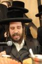 כ"ק אדמו"ר מקרעטשניף כפר עטה שליטא ביים סעודת הילולא והכנסת ספר תורה לע"נ הרה"ק מריבניץ זצ"ל
