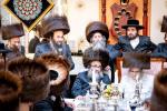 מסיבת לחיים חול המועד סוכות אין די סוכה פון הרבני הנגיד ר' יצחק ראבינאוויטש הי"ו לכבוד מנדב זיין דעם נייעם שמחה זאל בביתו נאוה קודש אולם שרה לאה