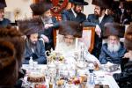 מסיבת לחיים חול המועד סוכות אין די סוכה פון הרבני הנגיד ר' יצחק ראבינאוויטש הי"ו לכבוד מנדב זיין דעם נייעם שמחה זאל בביתו נאוה קודש אולם שרה לאה