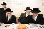 היסטארישער מעמד חנוכת הבית אין ירושלים עיה"ק   פאר'ן "מרכז רופא חולים בארה"ק - בנין משפחת ווייס"