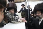 סוכות ביי כ"ק אדמו"ר מקרעטשניף סיגעט שליט"א