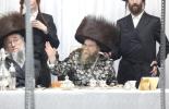 סוכות ביי כ"ק אדמו"ר מקרעטשניף סיגעט שליט"א