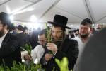 ערב סוכות צענעס אין עיר התורה והחסידות לעיקוואד