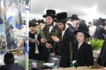 ערב סוכות צענעס אין עיר התורה והחסידות לעיקוואד