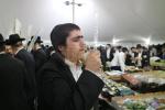 ערב סוכות צענעס אין עיר התורה והחסידות לעיקוואד