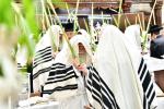 הושענא צדיק מושיעו: הושענא רבה און הקפות שניות ביי כ"ק מקרעטשניף ירושלים שליט"א