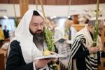 רירנדע סוכות מאמענטן ביי יהדות מאסקאווע רוסלאנד אינטערן שאטן פונעם מלחמת רוסלאנד-אוקריינע