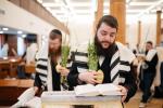רירנדע סוכות מאמענטן ביי יהדות מאסקאווע רוסלאנד אינטערן שאטן פונעם מלחמת רוסלאנד-אוקריינע