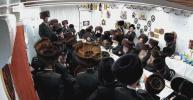 יו"ט סוכות געפראוועט דורך המשפיע הגה"צ רבי יצחק משה ערלאנגער שליט"א צוזאמען מיט זיין קהילה אין שטאט אשדוד יצ"ו