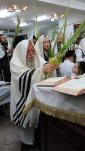 יו"ט סוכות געפראוועט דורך המשפיע הגה"צ רבי יצחק משה ערלאנגער שליט"א צוזאמען מיט זיין קהילה אין שטאט אשדוד יצ"ו