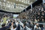 צענטראלע שמחת בית השואבה בראשות המשפיע הגה"צ רבי אלימלך בידרעמאן שליט"א אין ירושלים