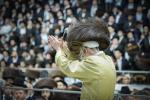 צענטראלע שמחת בית השואבה בראשות המשפיע הגה"צ רבי אלימלך בידרעמאן שליט"א אין ירושלים