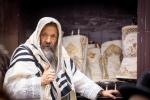 בסוכות הושבתי: חג הסוכות תשפ"ז ביי כ"ק אדמו"ר מבאבוב &ndash; 45 שליט"א