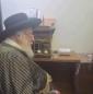 Main image for בלבוש מלכות: כ"ק אדמו"ר מתולדות אהרן שליט"א ביים באטראכטן געטליכע חפיצים פון הרה"ק מבארדישוב זי"ע