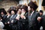 ושמחת בחגך: חג הסוכות ביי כ"ק אדמו"ר מסקולען מאנסי שליט"א