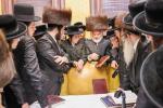 בית רבינו הקדוש: זכרונות פונעם נאסטאלגישע ביתו נאוה קודש אויף 500 בעדפארד