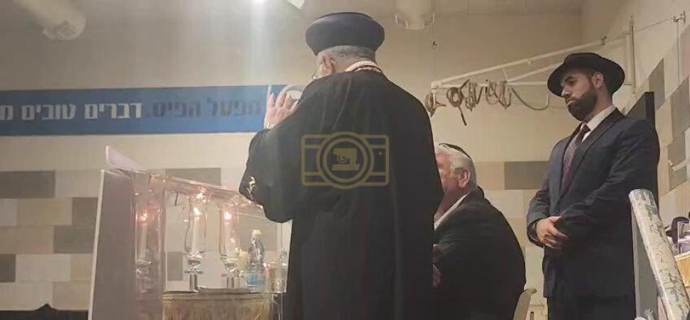 שארפע ווערטער פון הגאון ר' יצחק יוסף שליט"א קעגן ד