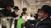 שמחת החתונה פאר אן אייניקל ביי כ"ק אדמו"ר ניקלשבורג בארא פארק שליט"א און כ"ק אדמו"ר מסטרעטין שליט"א