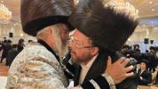 שמחת החתונה פאר אן אייניקל ביי כ"ק אדמו"ר ניקלשבורג בארא פארק שליט"א און כ"ק אדמו"ר מסטרעטין שליט"א