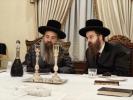 כ"ק אדמו"ר מסאדיגורא ירושלים שליט"א אין שטאט סאדיגורא אין אוקראינע ביים פוקד זיין דעם ציון הק' פונעם הייליגע ריזינער זי"ע להיפקד בדבר ישועה ורחמים.