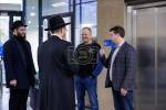 הרב בערל לאזאר שליט"א הויפט רב פון רוסלאנד באזוכט א מאסקווער טעכנאלאגיע אוניווערסיטעט: וואס שטעל פאר פארגעשריטענע טעכנאלאגיע צו וואקסן גרינצייג אן אינסעקטן